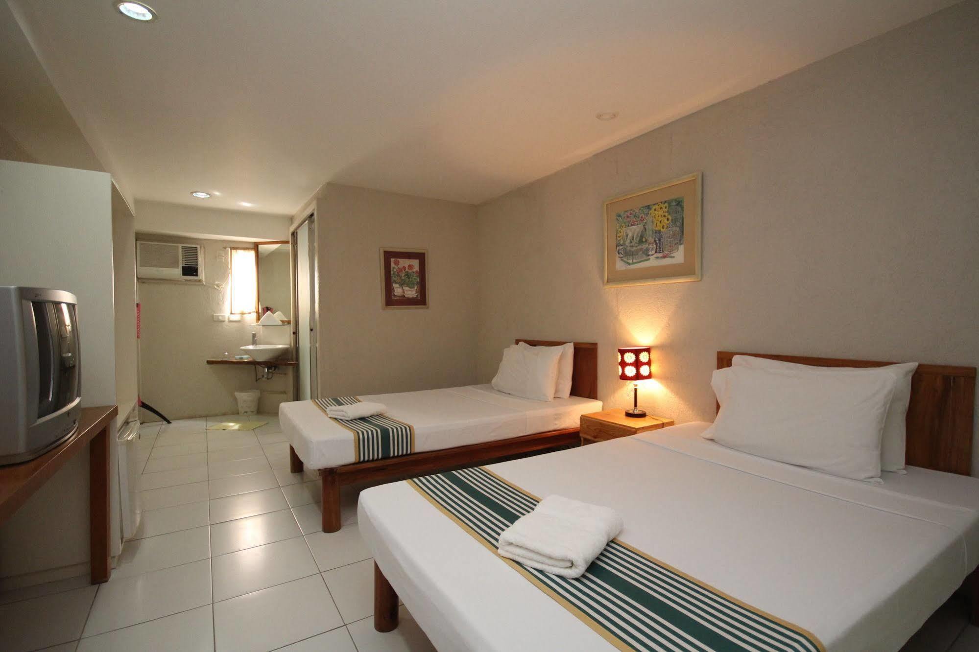 Mr Holidays Hotel Balabag  Zewnętrze zdjęcie